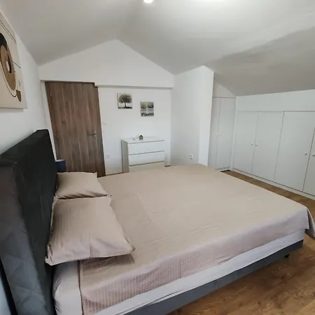 Skyline Apartment