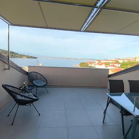 Skyline Apartment Kali